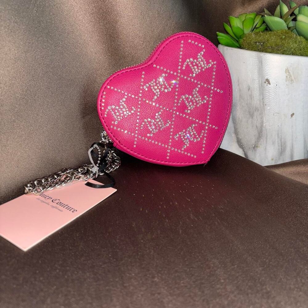 Juicy couture pink heart shaped coin purse new